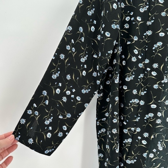 DIVIDED H&M Women’s Black Crepe Fabric w/Blue Floral Print Jacket Size Large - Picture 6 of 16